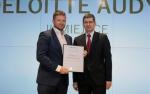 Deloitte Audyt  w tym roku znalazł się  na trzecim miejscu. Nagrodę odebrał Piotr Sokołowski, partner  w dziale audit  & assurance 