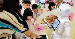 Mieszkańcy Japonii czy Singapuru z robotami mają do czynienia już od najmłodszych lat. Tam automaty dbają o edukację przedszkolną, ale i pracują w hotelach.