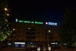 Stowarzyszenie „Dobry wieczór...” z Wrocławia uratowało stary neon w centrum miasta.