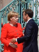 ≥Meseberg 19 czerwca. Kanclerz Angela Merkel wita prezydenta Emmanuela Macrona 