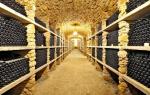 ≥Za kilkadziesiąt tys. euro rocznie można wynająć średniowieczną piwnicę i przechować w niej wino