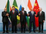 Liderzy BRICS w Johannesburgu Od lewej: premier Indii Narendra Modi, przywódca Chin Xi Jinping, prezydenci RPA Cyril Ramaphosa, Rosji Władimir Putin i Brazylii Michel Temer.