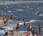 ≥Na niektórych polskich plażach na razie nie zobaczymy kąpiących się turystów 