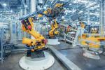 ≥Najwięcej robotów znalazło miejsce w fabrykach motoryzacyjnych. Takie maszyny są szybsze, popełniają mniej błędów i mają krótki zwrot z inwestycji. 