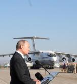 Władimir Putin w bazie lotniczej w Hmeimim w grudniu ubiegłego roku  