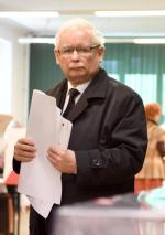 Jarosław Kaczyński rozważa, jakie kroki powinno podjąć jego ugrupowanie po wyborach 