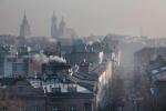 Polskie miasta są w europejskiej niechlubnej czołówce tych z najgorszej jakości powietrzem. Kraków problem dostrzegł dawno i od dawna z nim walczy 
