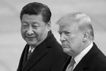 Xi Jinping i Donald Trump – prezydenci Chin i Stanów Zjednoczonych 9 listopada  2017 r. podczas wizyty Trumpa  w Chinach, gdzie został przyjęty z honorami, jakich żaden inny zachodni polityk się nie doczekał  