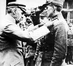 Marszałek Józef Piłsudski dekoruje mjr. Cedrica Fauntleroya Orderem Virtuti Militari 