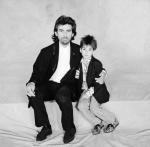 George Harrison i jego syn Dhani, który jest kustoszem ojcowskiego dziedzictwa