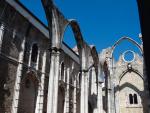 Igreja do Carmo w Lizbonie (Portugalia) – „trwała ruina    – pamiątka” wielkiego trzęsienia ziemi i tsunami z 1755 r.