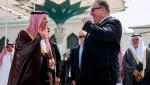 Amerykański sekretarz stanu Mike Pompeo w czasie spotkania  z szefem dyplomacji Arabii Saudyjskiej Abile al-Dżubairem 