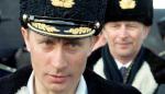 Władimir Putin na zdjęciu  z 2000 roku  w czapce marynarki wojennej,  której przynosi tylko pecha:  od utonięcia okrętu podwodnego „Kursk”  po eksplozję  w Nionoksie 