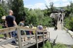 Przejście graniczne po zniszczonym moście między Ukrainą  a samozwańczą Ługańską Republiką Ludową 