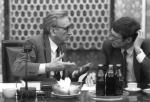Pierwszy niekomunistyczny premier Tadeusz Mazowiecki i Leszek Balcerowicz, wicepremier ds. gospodarczych oraz minister finansów, w 1989 r. na posiedzeniu rządu w tzw. Sali Świetlikowej w budynku ówczesnego Urzędu Rady Ministrów