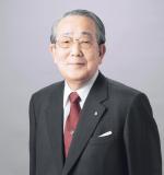 Kazuo Inamori   przedsiębiorca i filantrop, założyciel Kyocery