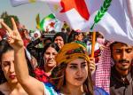 Kurdowie z Ras al-Ain w północnej Syrii protestują przeciw zapowiedzianej tureckiej ofensywie
