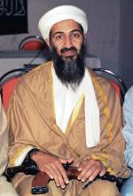 Osama bin Laden ukrywał się w ufortyfikowanym budynku  w pakistańskim mieście Abbottabad. Akcję jego likwidacji przeprowadzono  w nocy z 1 na 2 maja 2011 r. Trwała 40 minut.  Ciało przywódcy Al-Kaidy spoczęło w morzu