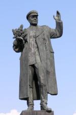 W byłych demoludach tendencja jest odwrotna. Latem zdecydowano o usunięciu pomnika Iwana Koniewa w czeskiej Pradze 