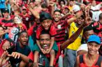 Kibice Flamengo  po zwycięstwie ich zespołu  w finale  Copa Libertadores  
