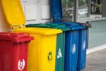 Na zmiany regulaminów postępowania z odpadami samorządy mają czas do 6 września 2020 r.  