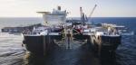 Pioneering Spirit,  to największy na świecie statek do układania na dnie morza rurociągów gazowych i naftowych 