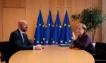 Charles Michel i Angela Merkel podczas spotkania poprzedzającego nieudany szczyt budżetowy UE. 