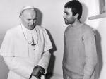 27 grudnia 1983 r. papież odwiedził Agcę w więzieniu 