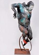 Rzeźby  Grzegorza  Gwiazdy sprzedawane są  w cenach  od ok. 5 do  ok. 50 tys. euro 