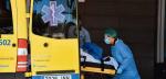 Pogotowie ratunkowe w hiszpańskiej Lleidzie  znów zbiera zarażonych koronawirusem 