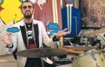 Ringo Starr podczas koncertu urodzinowego w 80. urodziny 7 lipca 