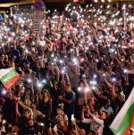 Sobotni wieczór w Sofii – kolejny dzień protestów przed parlamentem 