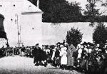 Wilno, 8 października 1920. Tłum przed Ostrą Bramą 