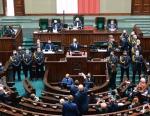 W Sejmie doszło do ostrej wymiany słów między PiS a opozycją. Interweniowała straż marszałkowska 