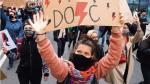 Organizatorki strajku kobiet zapowiadają walkę  z zarabianiem na symbolice protestów 