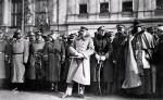 Warszawa, plac Zamkowy, 14 listopada 1920. Uroczystość wręczenia buławy marszałkowskiej  Józefowi Piłsudskiemu 