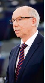 Janusz Lewandowski, europoseł Platformy Obywatelskiej,  członek Grupy EPL w Parlamencie Europejskim 