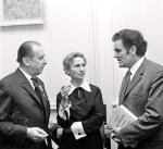 Prof. Ryszarda Hanin w kuluarach MKiS podczas uroczystości przyznania jej odznaki  „Zasłużony Nauczyciel PRL”, 22 listopada 1969 r. 