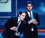 Kevin Systrom i Mike Krieger (Instagram) odbierają nagrodę na 16. ceremonii rozdania Webby Awards. Nowy Jork, 21 maja 2012 r.  