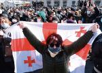 Zwolennicy opozycji manifestują w Tbilisi po aresztowaniu Melii 