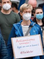 Niemcy. Demonstracja Inicjatywy przeciw Antysemityzmowi  w Gelsenkirchen, gdzie kilka dni wcześniej pod synagogą grupa muzułmanów wznosiła antyżydowskie hasła 