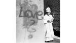 „Tu nie powinno być żadnego fotoreportera...” –Jan Paweł II podczas Światowych Dni Młodzieży w Częstochowie, sierpień 1991 r.  