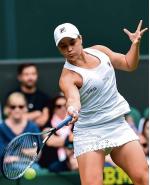 Ashleigh Barty, liderka rankingu WTA, jest  w drugiej rundzie Wimbledonu