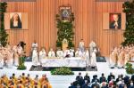Beatyfikacja  w Świątyni Opatrzności Bożej zgromadziła  120 biskupów, 600 księży oraz ponad siedem tysiący wiernych