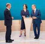 12 września. Telewizyjna debata kandydatów na kanclerza. Od lewej: Olaf Scholz (SPD),  Annalena Baerbock (Zieloni), Armin Laschet (CDU) 
