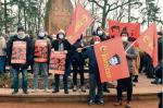 Berlin,  9 stycznia. Aktywiści tureckiej Maoistycznej Partii Komunistycznej przy grobie  Róży Luksemburg 