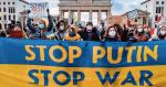 30 stycznia. Protest sympatyków Ukrainy  pod Bramą Brandenburską w centrum Berlina 