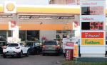 Na stacjach paliw przy zachodniej i południowej granicy Polski coraz więcej diesla i benzyny tankują kierowcy z Niemiec i Czech 