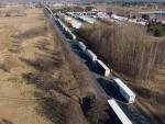 Kolejka tirów przed białoruską granicą w Koroszczynie w miniony weekend liczyła kilkanaście kilometrów. Przejazd ciężarówek hamowała grupa ukraińskich aktywistów