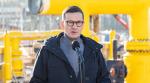 Mateusz Morawiecki (na zdj. podczas marcowej wizyty w budowanej w Goleniowie tłoczni gazu gazociągu Baltic Pipe) podkreśla, że suwerenność energetyczna Polski to dzieło PiS